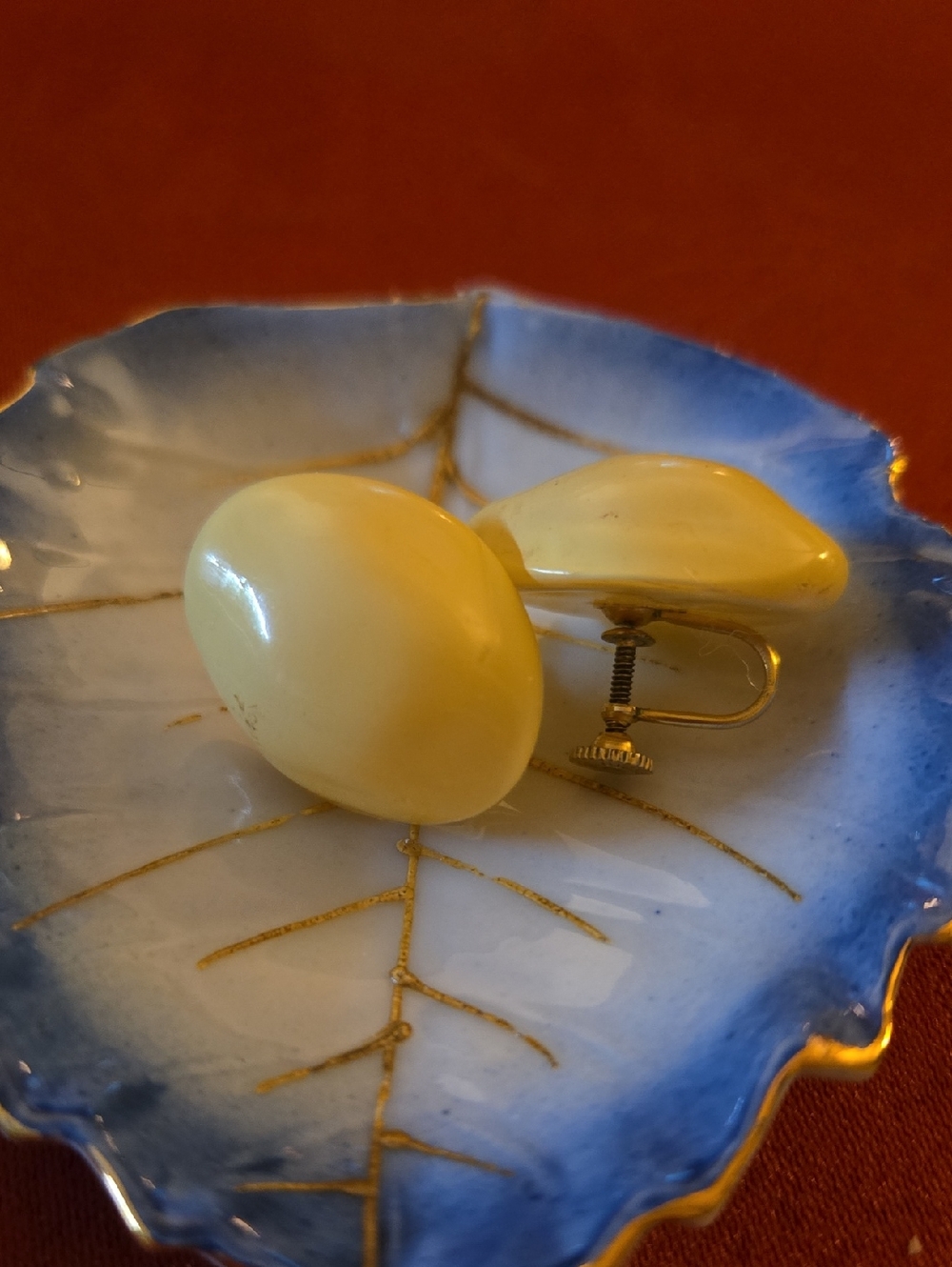 Vintage Yellow Screw Back Earrings By Richelieu